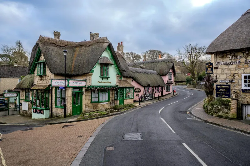 Letters, Legends and Last Orders: How Withland's Coaching Inns Kept Britain Connected